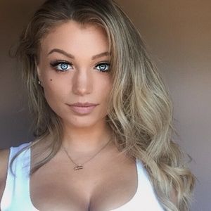 Meet your Posher, Lizzie